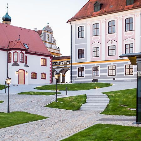 Hotel Schloss Leitheim Esterno foto