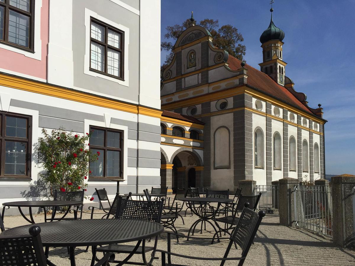 Hotel Schloss Leitheim Esterno foto