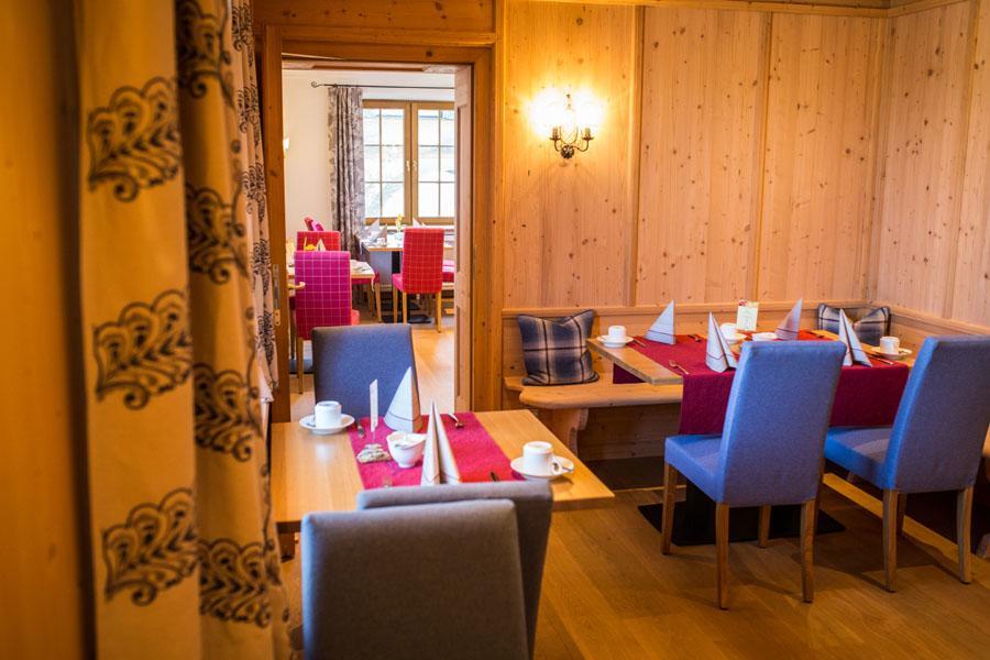 Hotel Schloss Leitheim Esterno foto