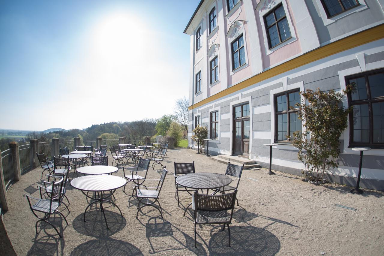 Hotel Schloss Leitheim Esterno foto