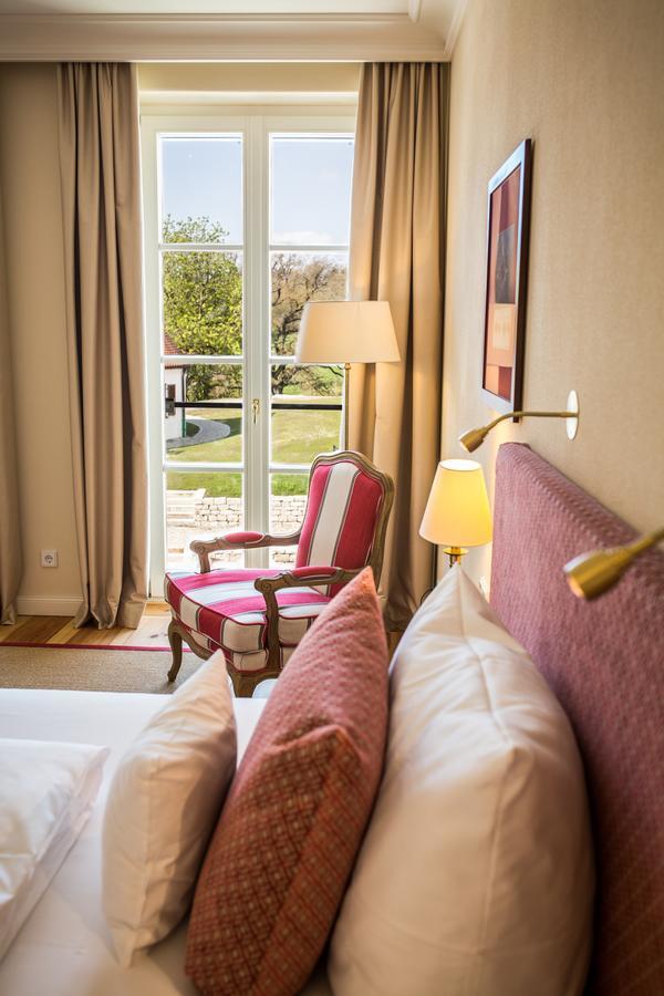 Hotel Schloss Leitheim Esterno foto