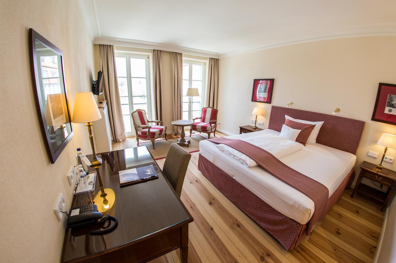 Hotel Schloss Leitheim Esterno foto